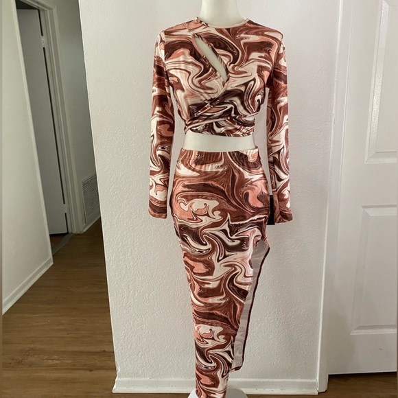 SHEIN SXY Marble Print Crop Top & Split Skirt Women’s Set✨ - Picture 3 of 7